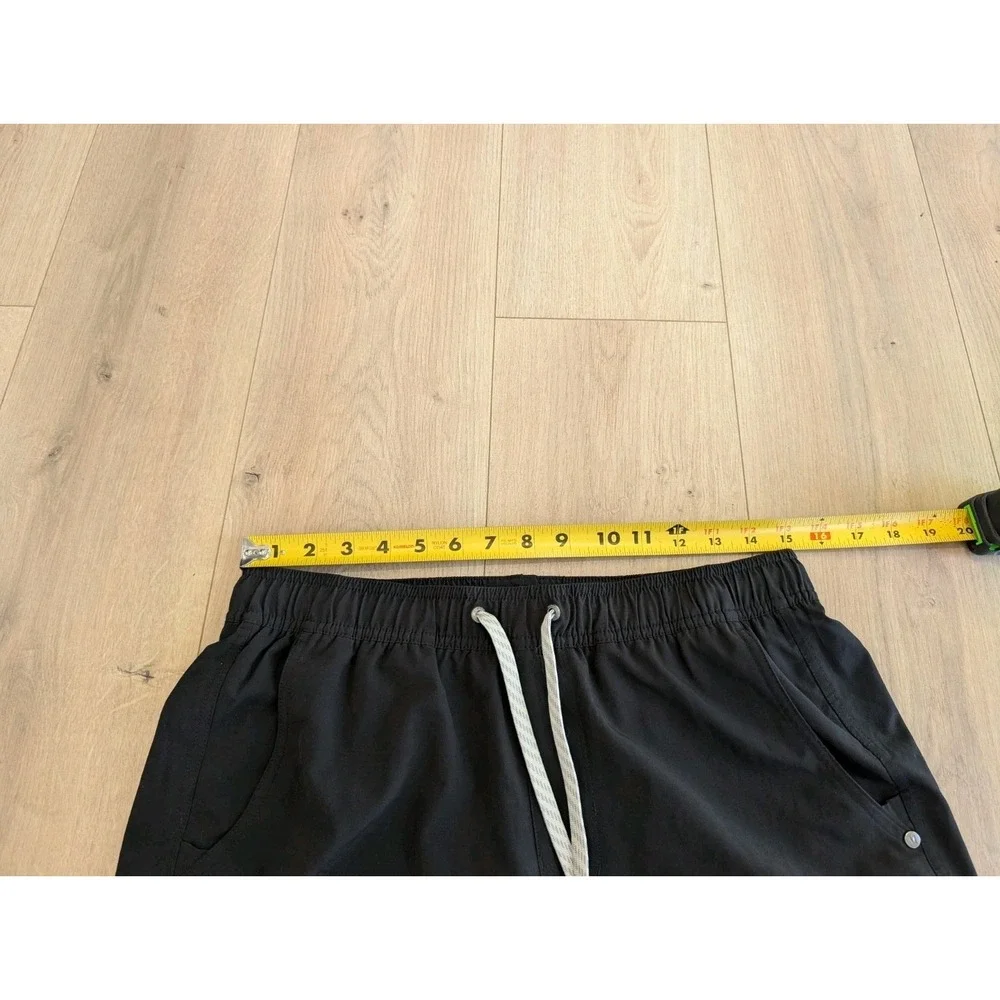 Vuori Mens 9" Kore Lined Short - Black V391 With Tags - Picture 3 of 6